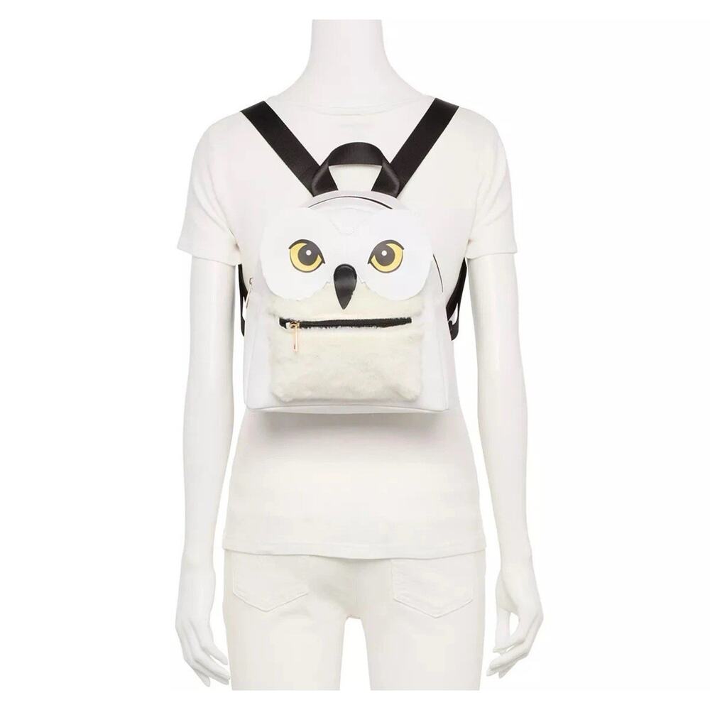 HARRY POTTER HEDWIG OWL MINI BACKPACK 100 % AUTHENTIC New Purse Bag Wizzarding